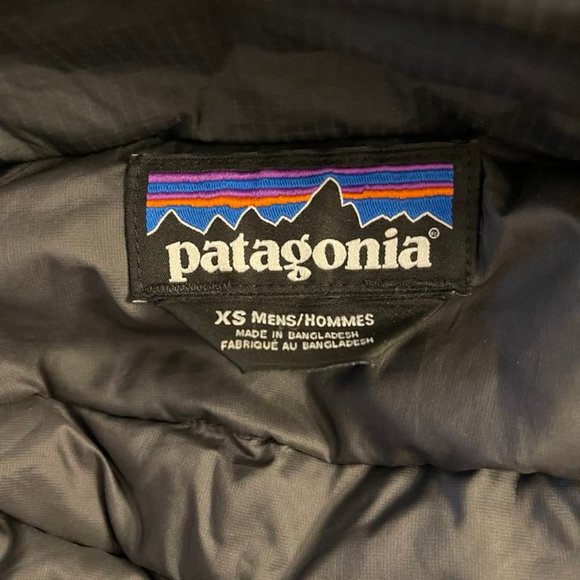 Patagonia Down Sweater Grey/Red Men's Long Sleeve Zip Up Puffer Jacket Size XS - Picture 2 of 4